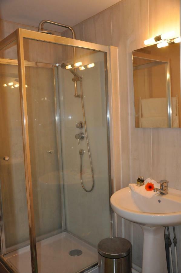Braveo Lambiliz Apartment Брест Екстериор снимка